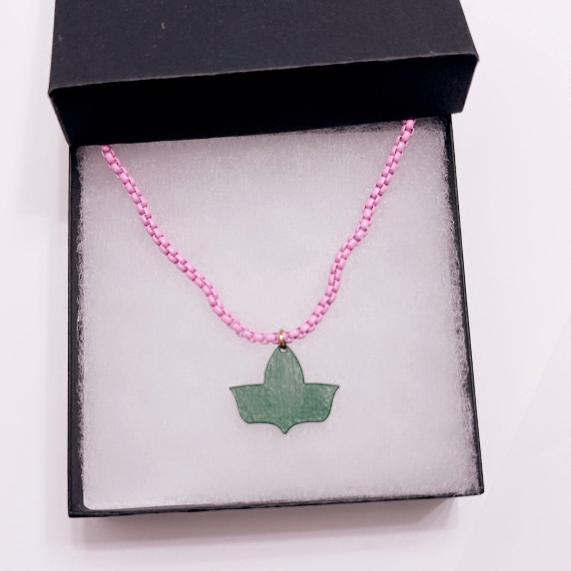 Pink Necklace with Hand-Painted Leather Ivy Leaf Charm – A Unique Statement Piece