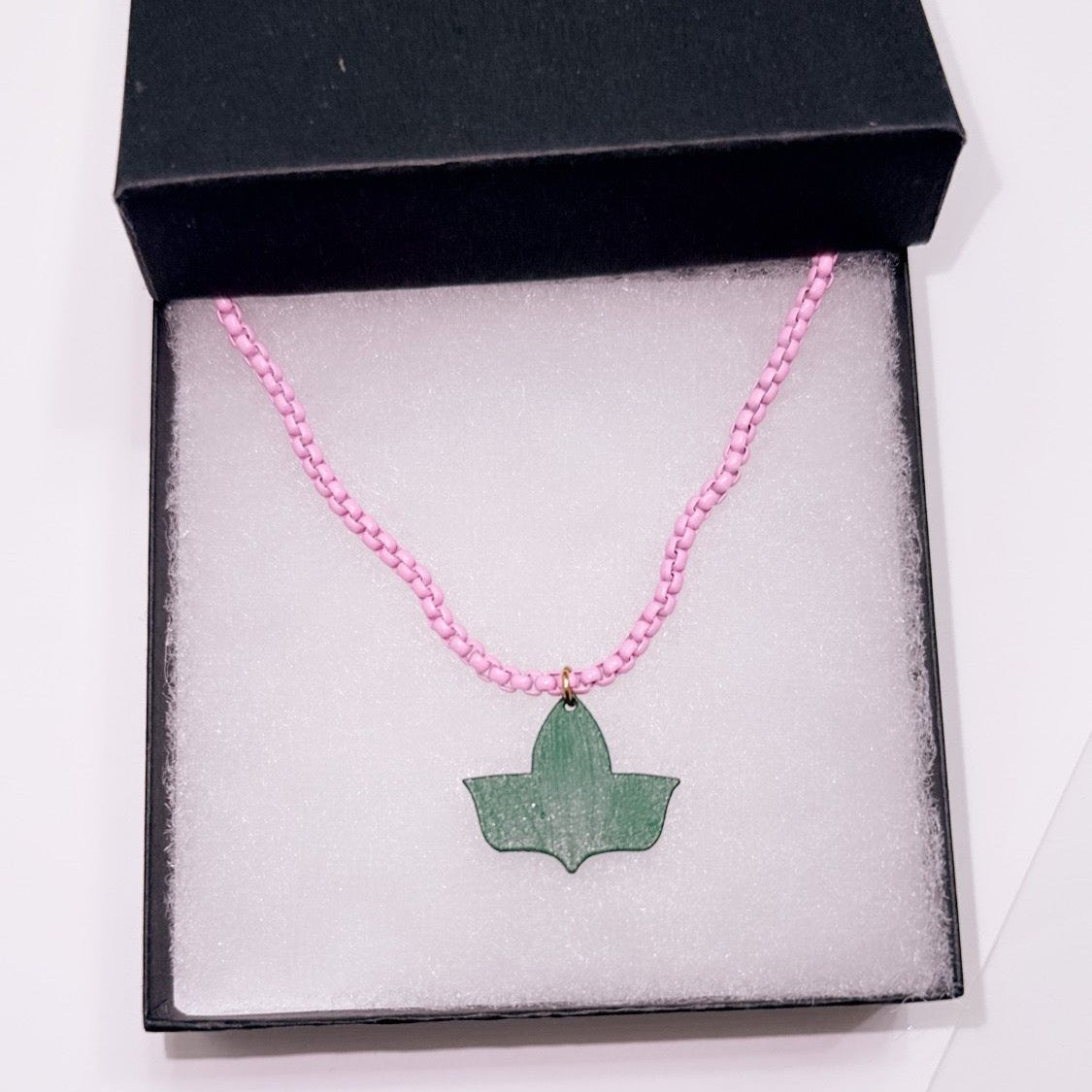 Pink Necklace with Hand-Painted Leather Ivy Leaf Charm – A Unique Statement Piece