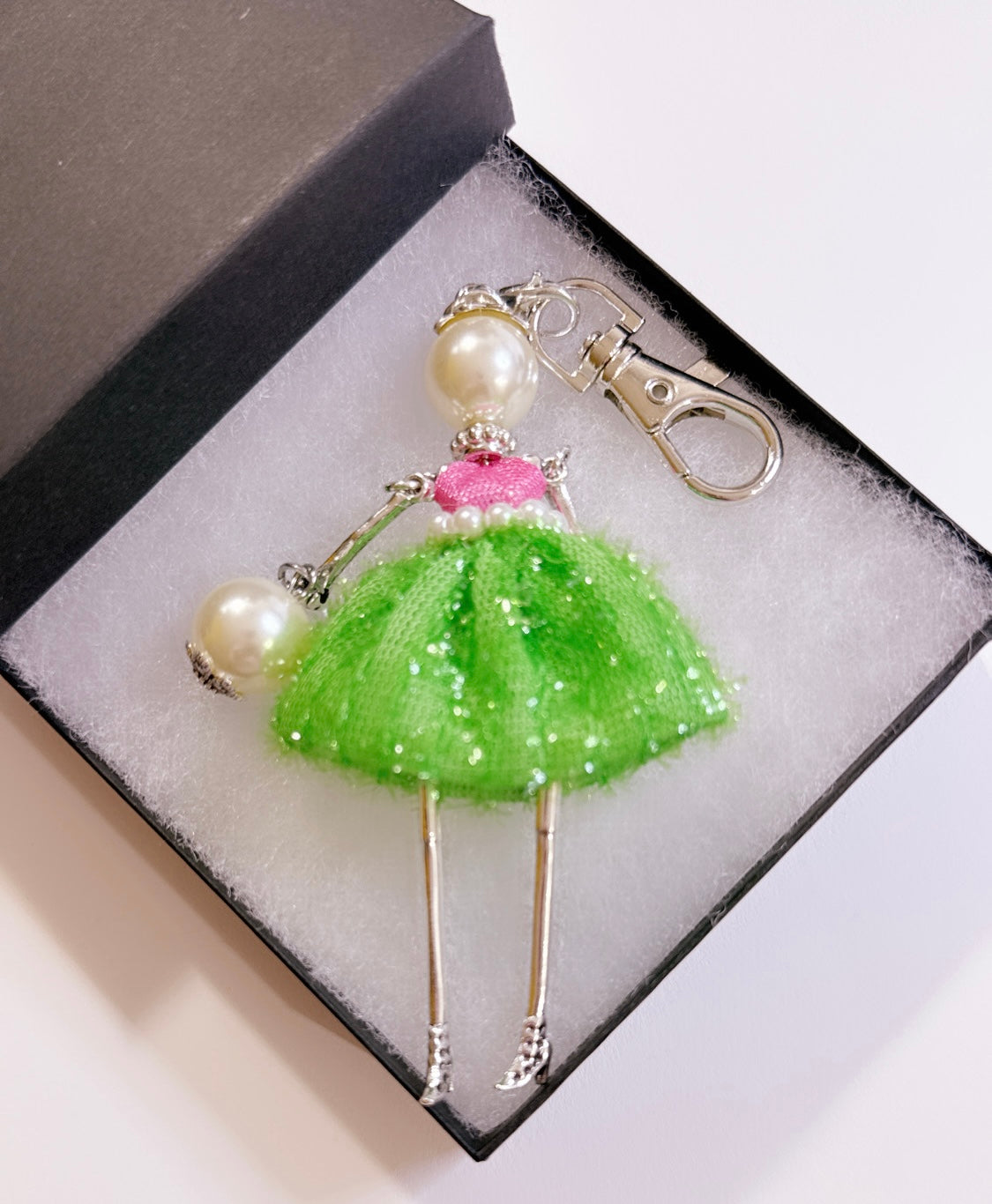 Pretty Girls Wear 20 Pearls Purse Charm.