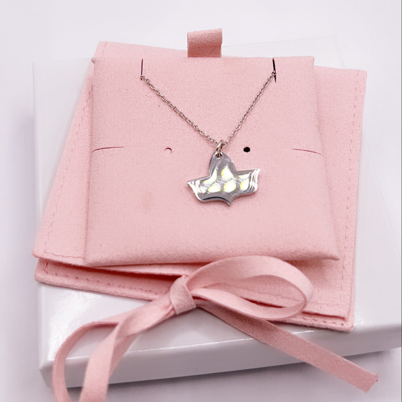 Silver stainless steel dainty ivy necklace with adjustable chain, minimalist ivy pendant perfect for sorority sisters