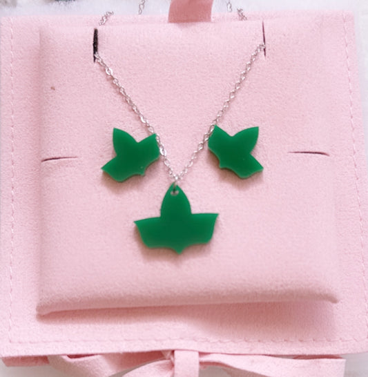 Pretty Girls Necklace
